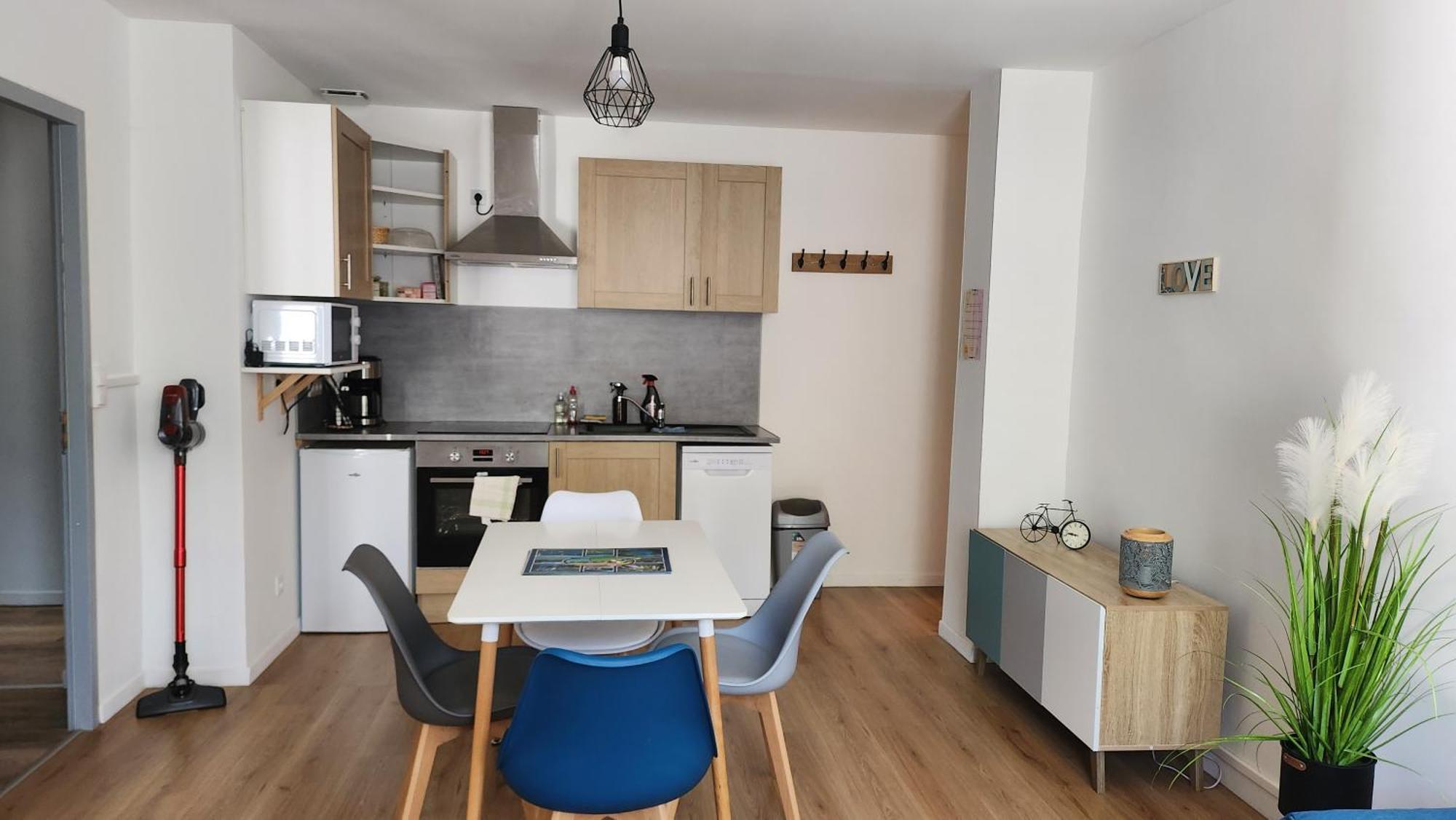 Appartement Tout Confort Vue Sur Les Forts Salins-les-Bains Exterior photo